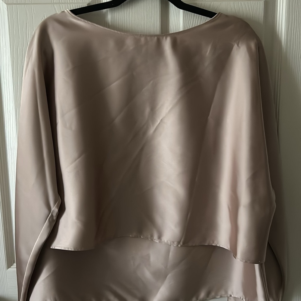 Antonio Melani Blyss Drapey Satin‎ Boat Neck Long Sleeve Champagne Blouse Size L - Picture 6 of 10